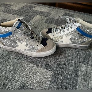 Star sneakers size 6.5 never worn